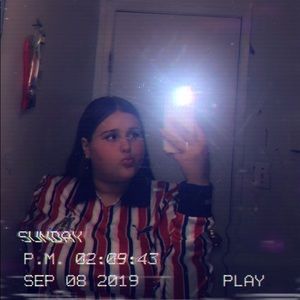 Meet your Posher, Victoria